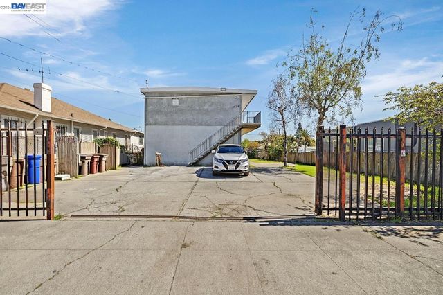 2828 22nd Avenue, Oakland, CA 94606