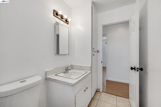 2828 22nd Avenue, Oakland, CA 94606