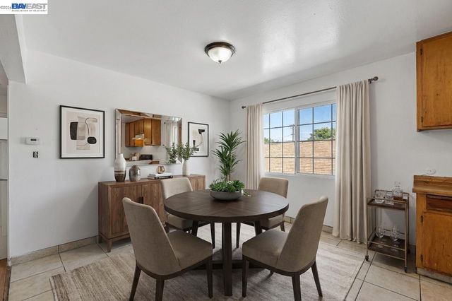 2828 22nd Avenue, Oakland, CA 94606