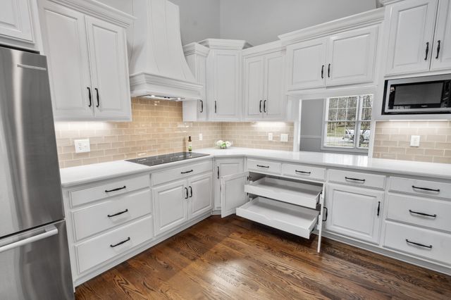 514 Lexington Dr, Lebanon, TN 37087
