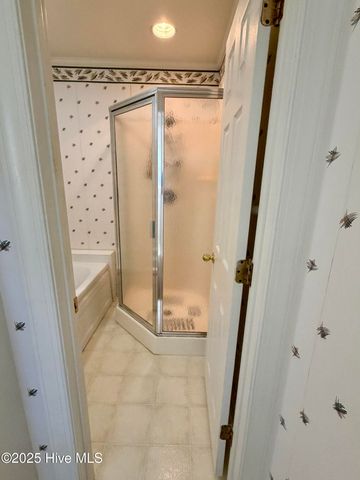 4569 Hunter Creek Drive, La Grange, NC 28551