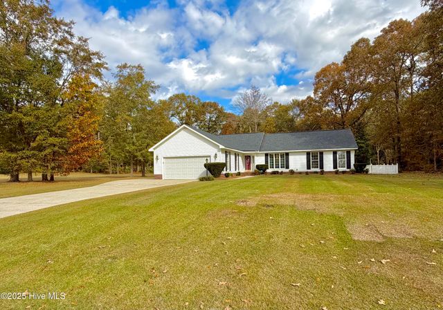 4569 Hunter Creek Drive, La Grange, NC 28551