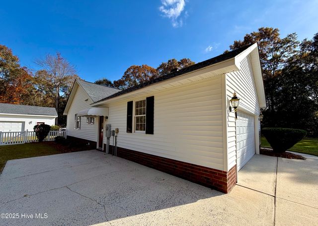 4569 Hunter Creek Drive, La Grange, NC 28551