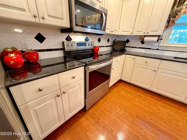 4569 Hunter Creek Drive, La Grange, NC 28551