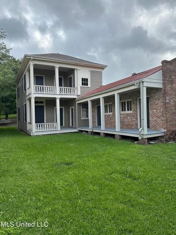 608 High Street Street, Natchez, MS 39120