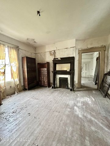 608 High Street Street, Natchez, MS 39120