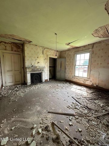 608 High Street Street, Natchez, MS 39120