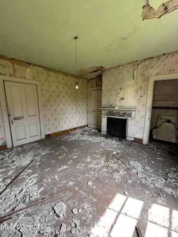 608 High Street Street, Natchez, MS 39120