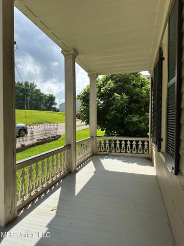 608 High Street Street, Natchez, MS 39120