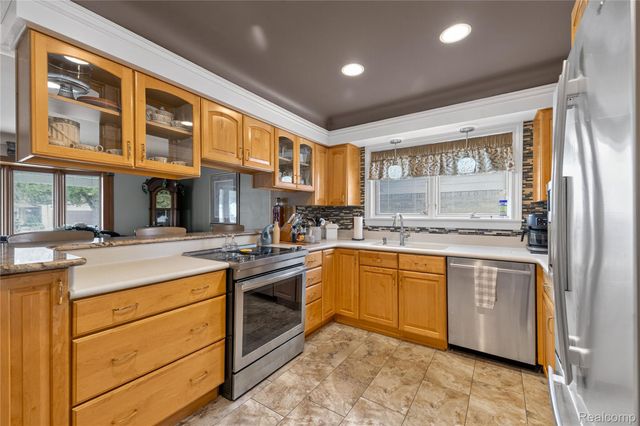 14246 Williamsburg Drive, Riverview, MI 48193