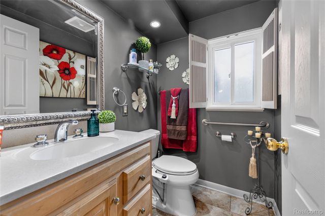 14246 Williamsburg Drive, Riverview, MI 48193