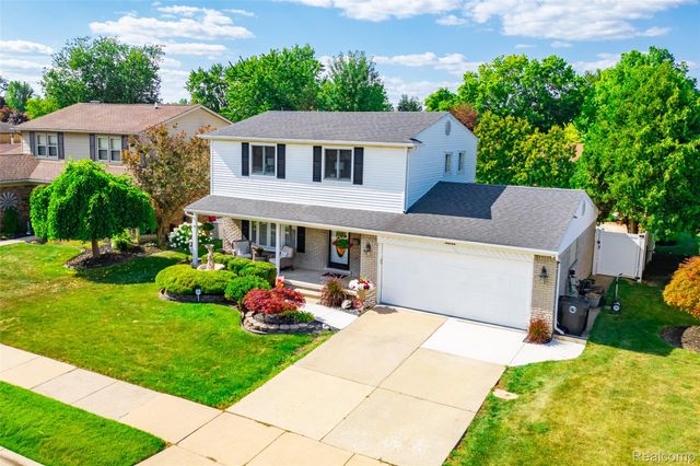 14246 Williamsburg Drive, Riverview, MI 48193