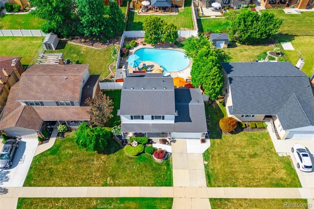 14246 Williamsburg Drive, Riverview, MI 48193