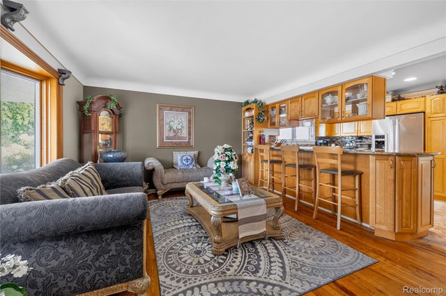 14246 Williamsburg Drive, Riverview, MI 48193