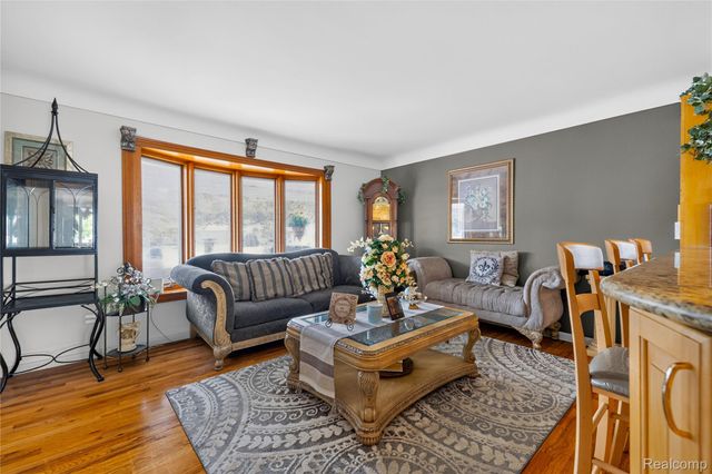 14246 Williamsburg Drive, Riverview, MI 48193