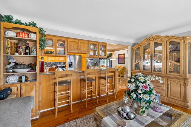 14246 Williamsburg Drive, Riverview, MI 48193