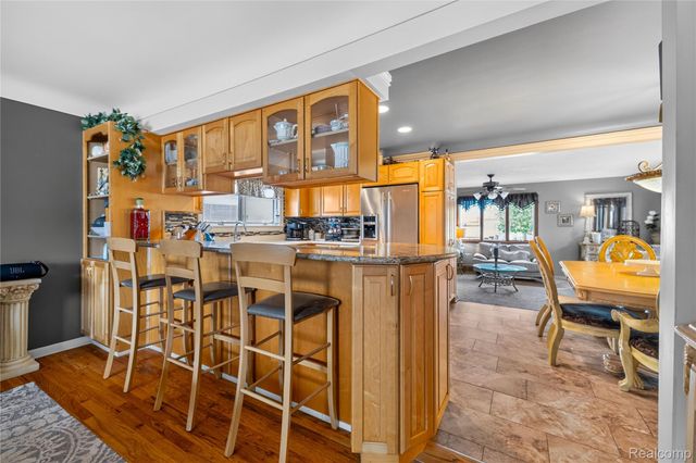 14246 Williamsburg Drive, Riverview, MI 48193