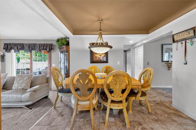 14246 Williamsburg Drive, Riverview, MI 48193