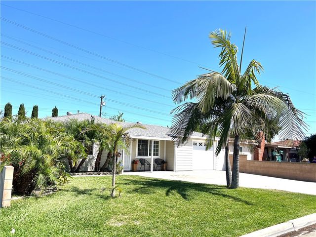 13708 Carfax, Bellflower, CA 90706