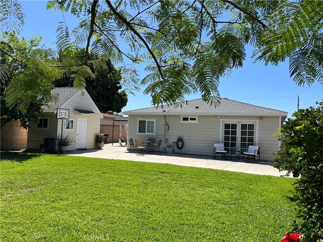 13708 Carfax, Bellflower, CA 90706