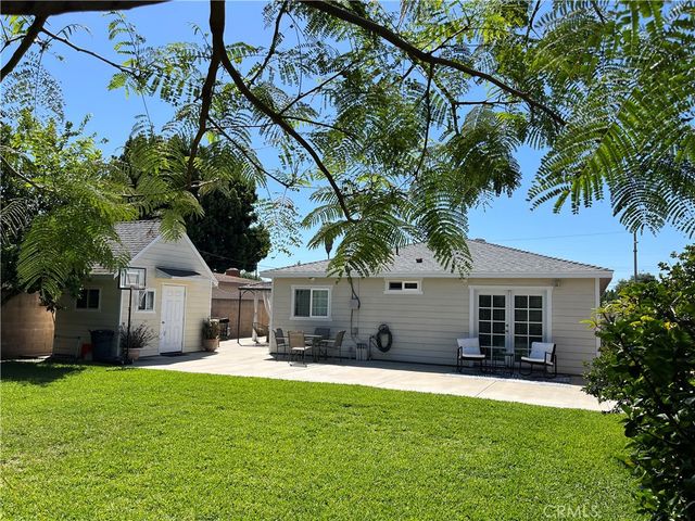 13708 Carfax, Bellflower, CA 90706