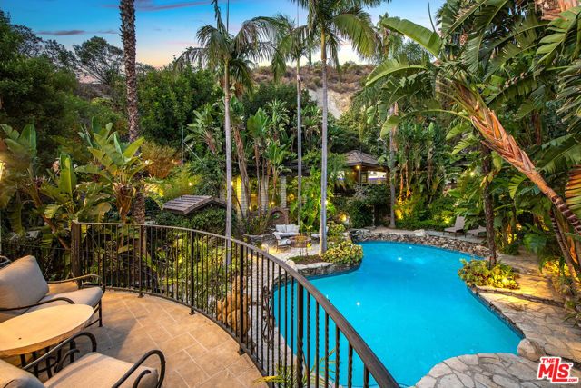 1258 E Elmwood Avenue, Burbank, CA 91501