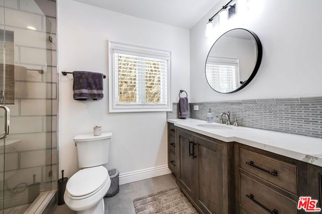 1258 E Elmwood Avenue, Burbank, CA 91501