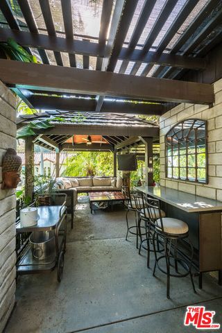 1258 E Elmwood Avenue, Burbank, CA 91501