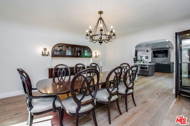 1258 E Elmwood Avenue, Burbank, CA 91501