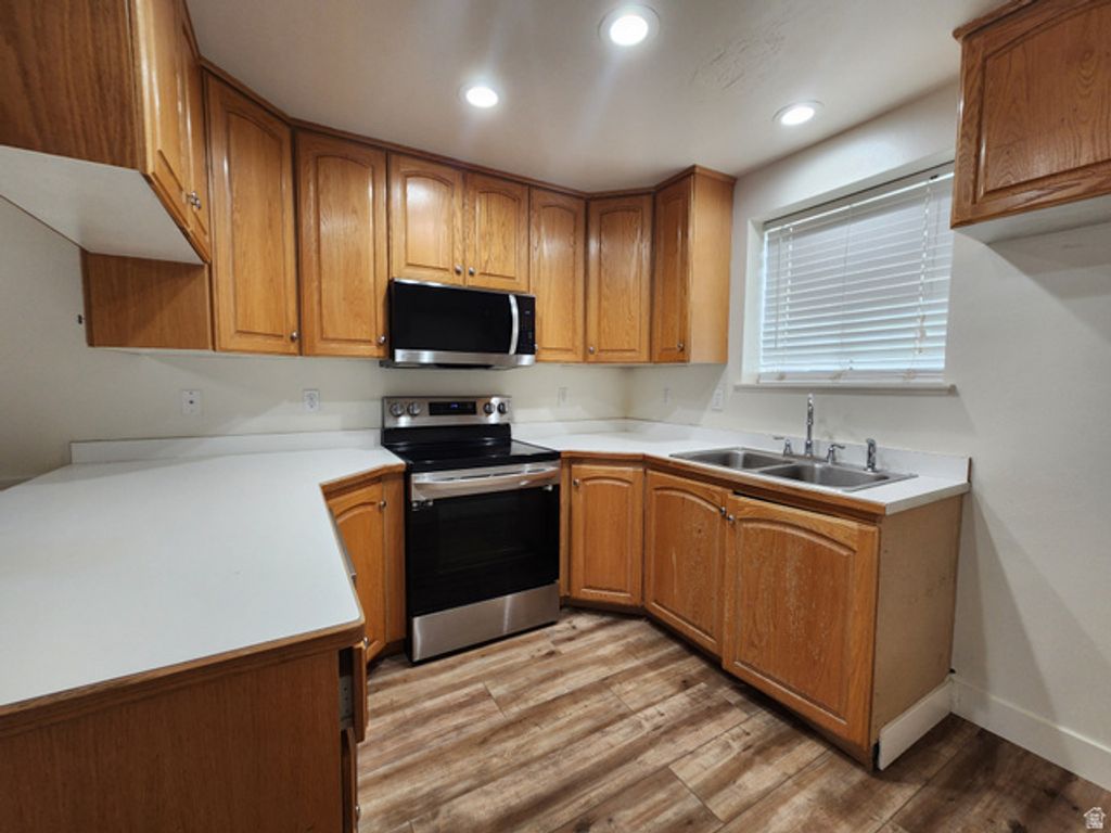 Image 11 of property listing at 1070 S OREM BLVD #3, Orem, UT 84058