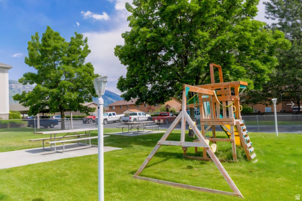 Image 3 of property listing at 1070 S OREM BLVD #3, Orem, UT 84058