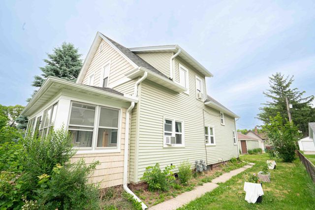 229 2nd Avenue S, South Saint Paul, MN 55075