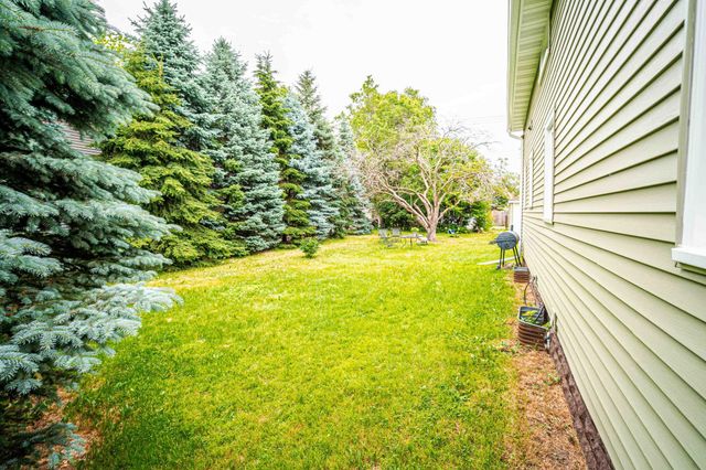 229 2nd Avenue S, South Saint Paul, MN 55075