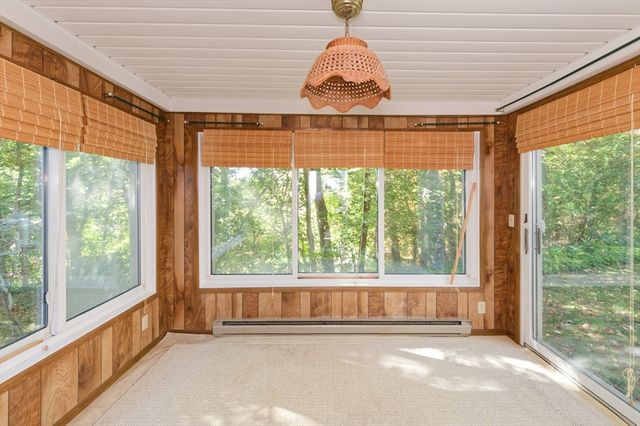 3 Lancaster St, Auburn, MA 01501
