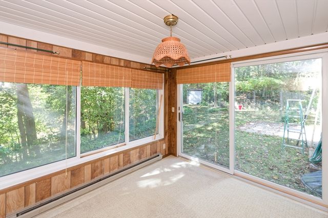 3 Lancaster St, Auburn, MA 01501