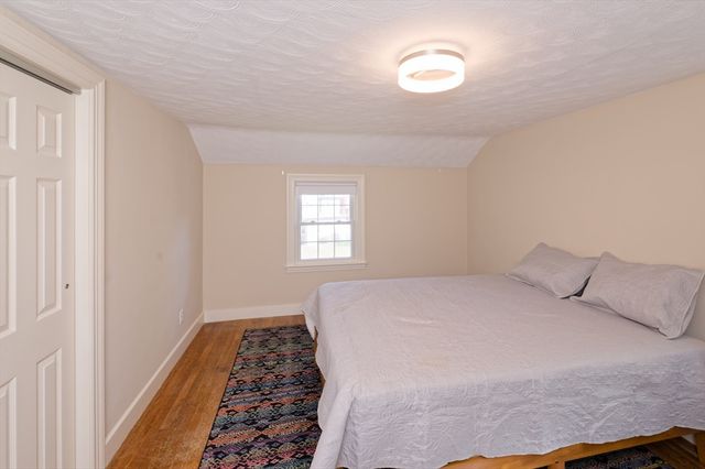 3 Lancaster St, Auburn, MA 01501