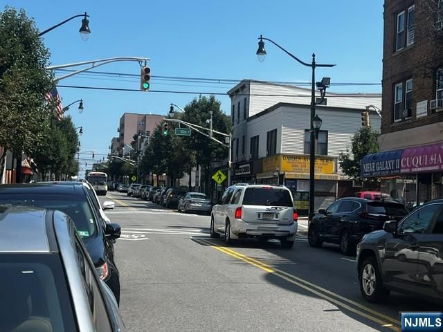 906 Summit Avenue, Union City, NJ 07087
