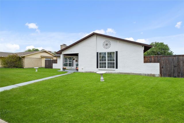 1813 Cripple Creek Drive, Garland, TX 75041