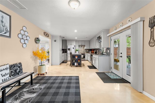 1813 Cripple Creek Drive, Garland, TX 75041