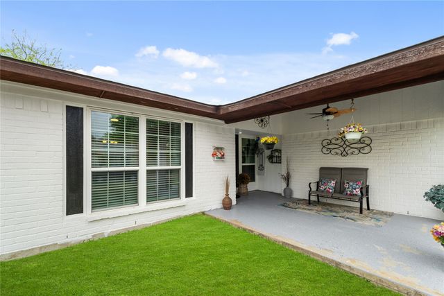 1813 Cripple Creek Drive, Garland, TX 75041