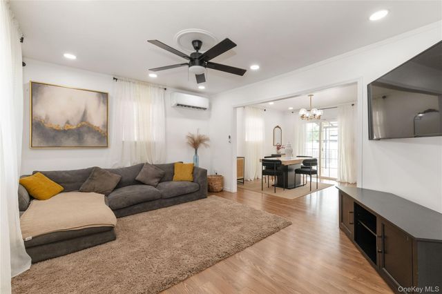175 Arthur Avenue, Floral Park, NY 11001