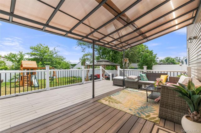 175 Arthur Avenue, Floral Park, NY 11001
