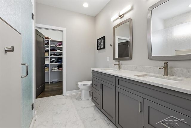 403 Copper Leaf Court, Midland, MI 48642