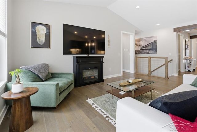 403 Copper Leaf Court, Midland, MI 48642