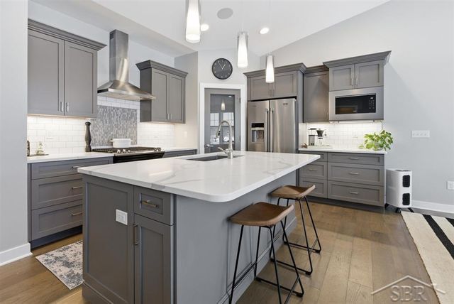 403 Copper Leaf Court, Midland, MI 48642