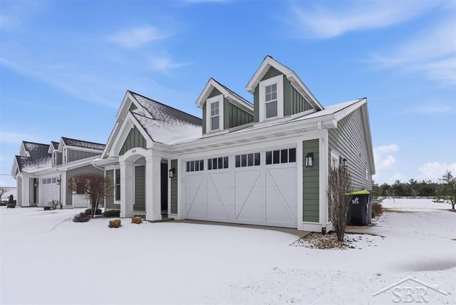 403 Copper Leaf Court, Midland, MI 48642