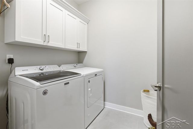 403 Copper Leaf Court, Midland, MI 48642