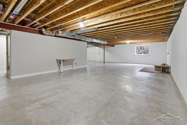 403 Copper Leaf Court, Midland, MI 48642