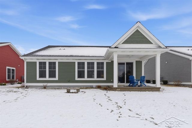 403 Copper Leaf Court, Midland, MI 48642