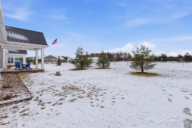 403 Copper Leaf Court, Midland, MI 48642